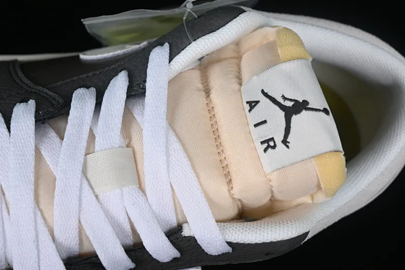 All categories Air Jordan Jordan series basketball shoes Air Jordan 1 Low Air Jordan 1 Low "Snkrs Day" AJ1 Joe 1 Magpie Gray Toe Low-top cultural casual sneakers FD0399-004